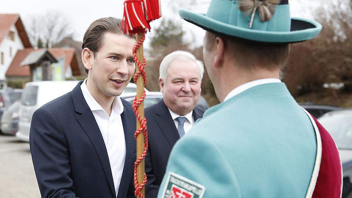 Bei der Abgeordnetenkonferenz in St. Kathrein am Offenegg spielte die Trachtenkapelle ganz in Türkis auf