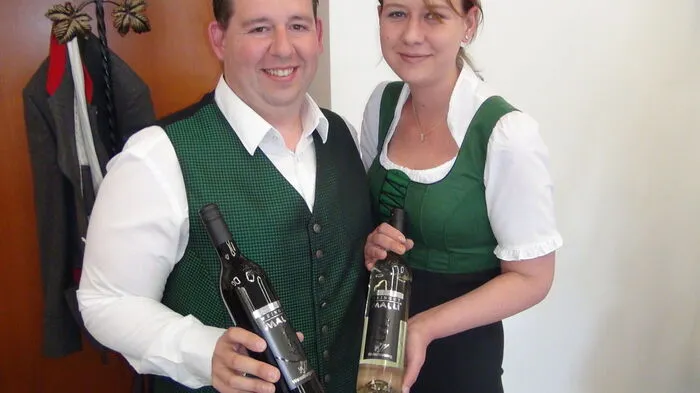 Unter dem Motto „Steile Weine aus dem Sausal“ präsentierten 32 Weinbaubetriebe bei ihrer Jahrgangsverkostung im Restaurant Staribacher mehr als 240 verschiedene Weine. Klicken Sie sich durch!