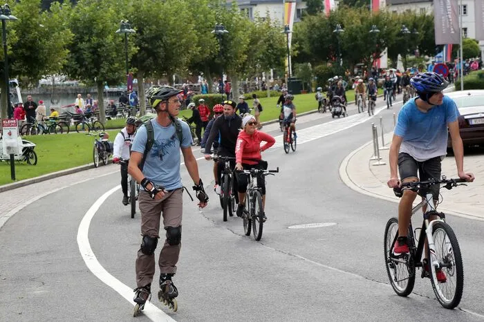 Bis 17 Uhr sind die Straßen rund um den Wörtherse für den Autoverkehr gesperrt.
