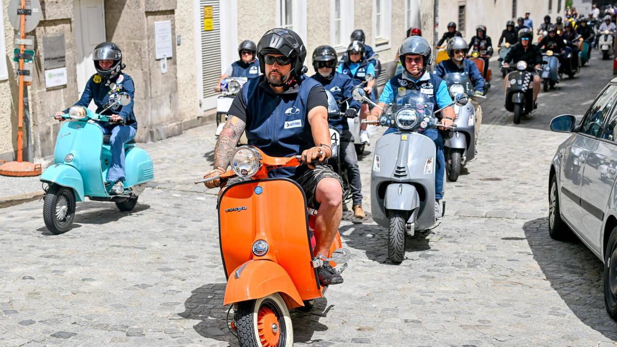 Vespa! Bald italienisches Kulturerbe, um Schadstoffgrenzen zu entgehen