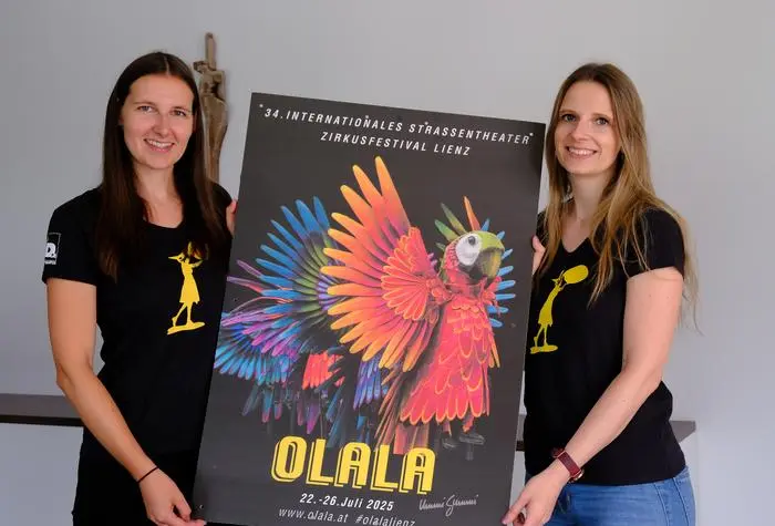 Nach dem plötzlichen Tod des legendären Olala-Organisators Hans Mutschlechner führen seine Töchter Elisa (links) und Theresa das Festival auch als das Vermächtnis von „Mister Olala“ fort