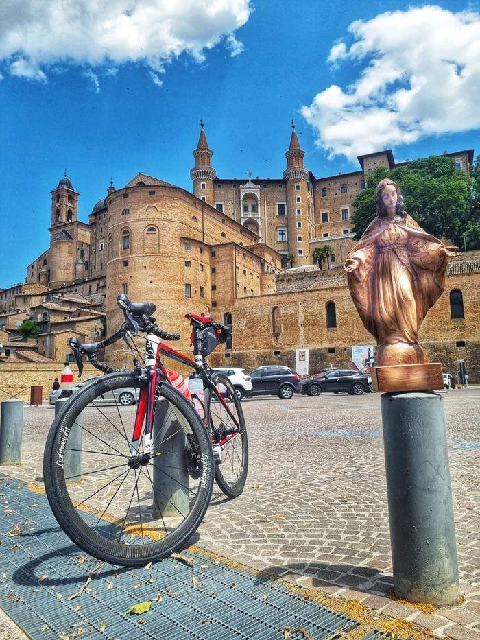 Die Marien-Statue war bei allen Station der Radtour mit dabei