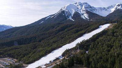 Liegen bleibender Schnee wird in Skigebieten immer zur größeren Seltenheit
