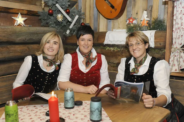 Bitte klicken Sie sich durch die Fotos . . .