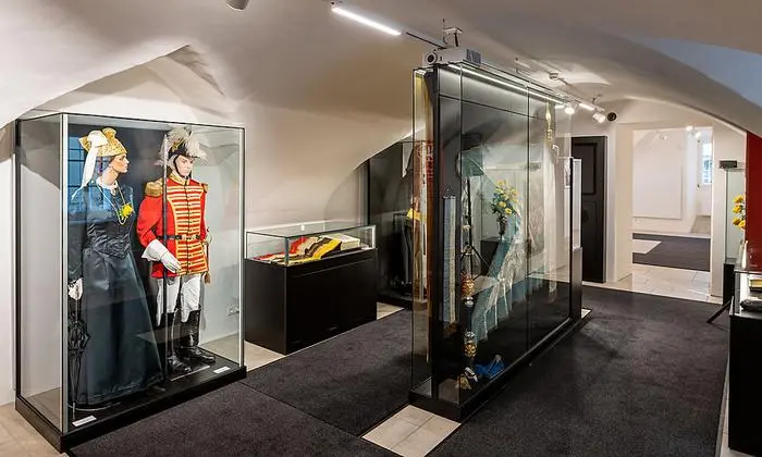 Der zusätliche Platz wurde zwei Traditionsvereinen gewidmet