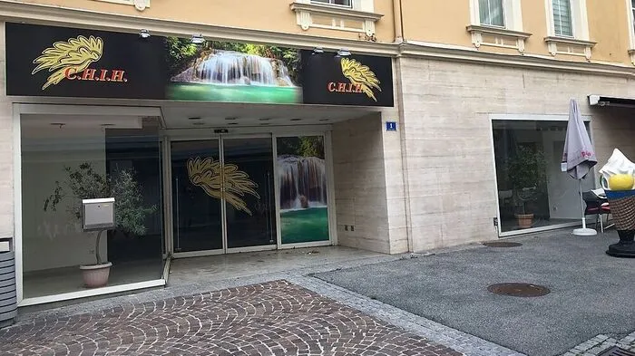 Das Geschäft in der Nähe des Weihers hat geschlossen