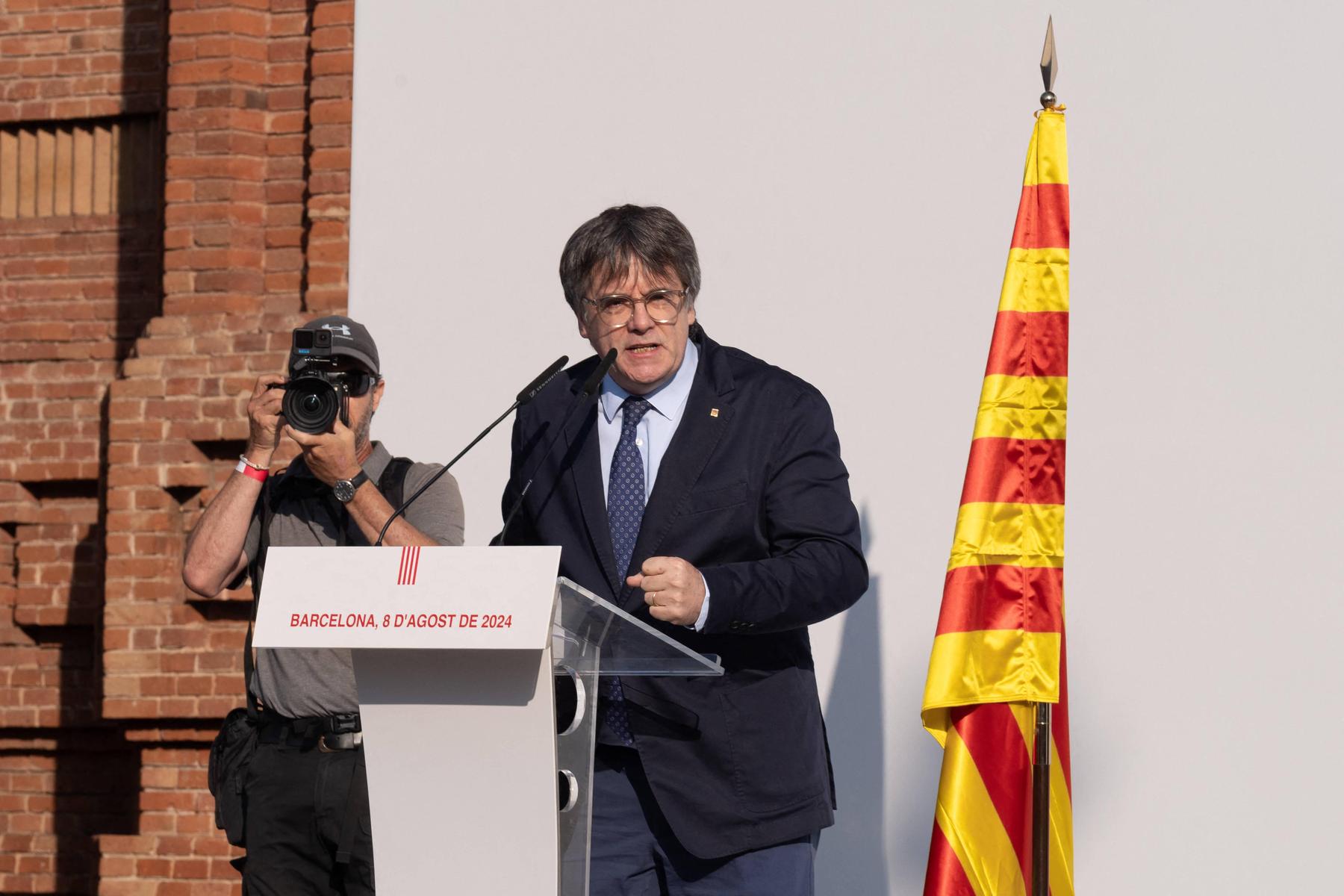 Großfahndung nach Carles Puigdemont in Barcelona