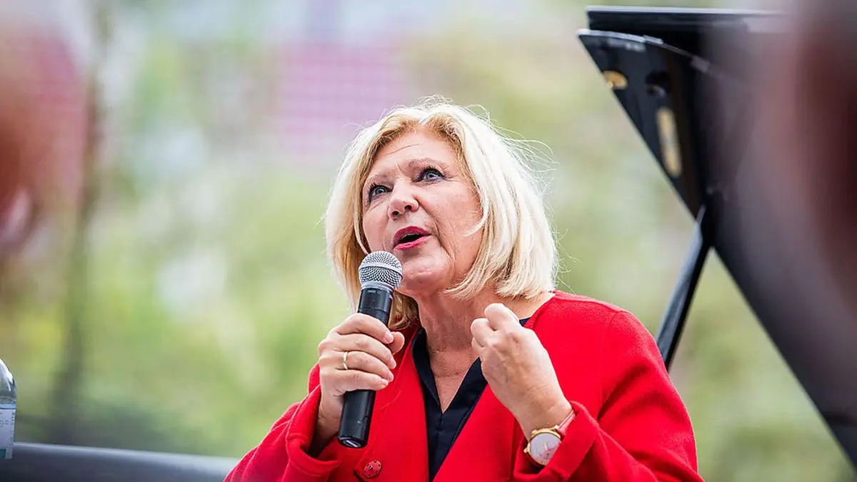 Mathiaschitz bei der offiziellen Eröffnung von "For Forest" am 8. September