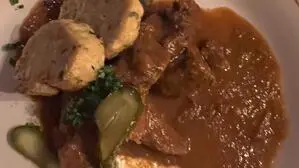 Deftig: Das Gulasch mit zarten Stücken vom Nockalmrind