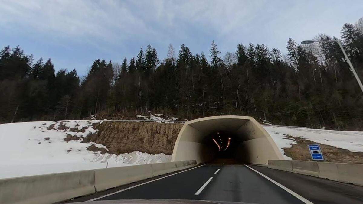 Einfahrt zum Kalcherkogel-Tunnel