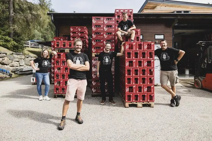 Simon Knappinger mit der Wimitz-Crew