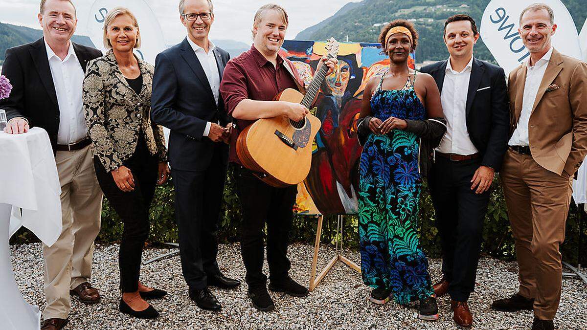 Destillateur Valentin Latschen, Stroh-Rum-Chefin Karin Trimmel, Ferdinand Bucher (Wiener Städtische), Spencer Chaplin, Waris Dirie, Andreas Maier, Anton Schmidl (v. l. n. r.)