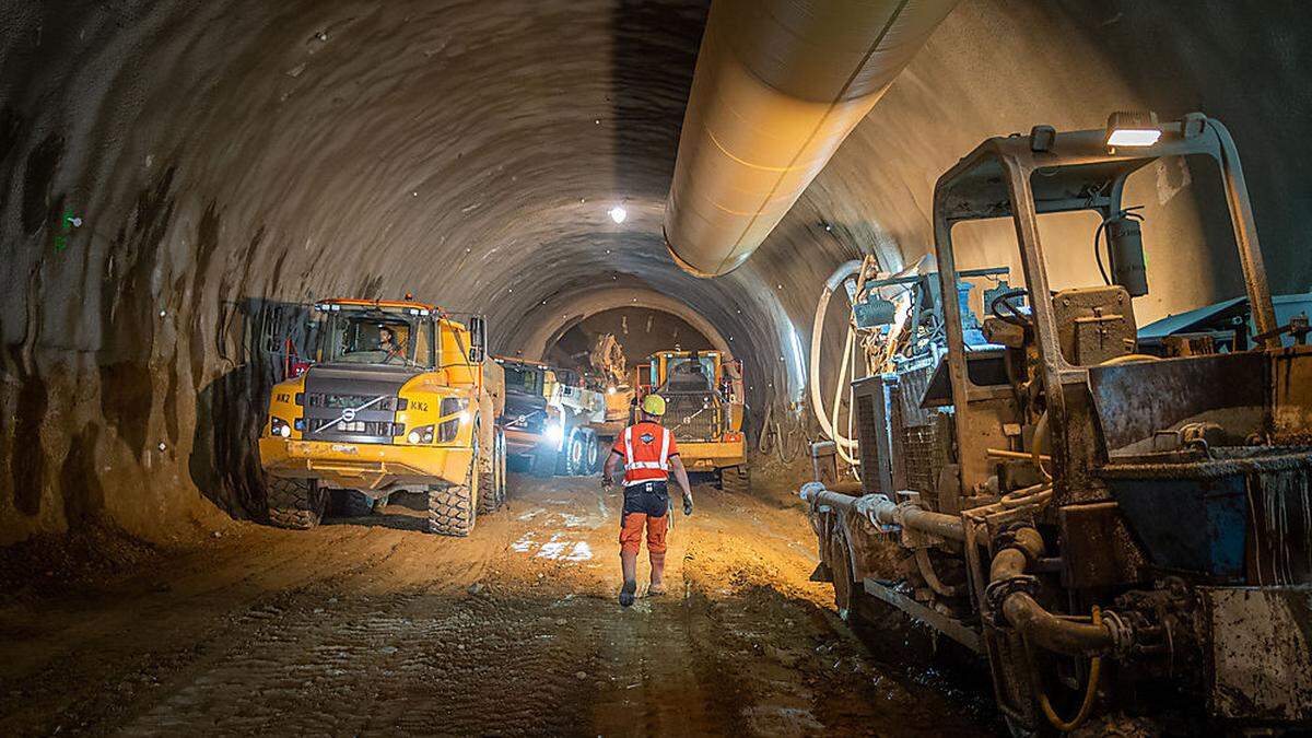 Rund 145 Meter haben sich die Arbeiter im Osttunnel in Rudersdorf bereits vorgedrungen