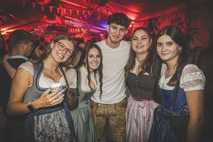 Klicken Sie sich durch die Fotos!