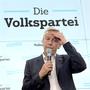 Große Erleichterung trotz heftigem Minus: ÖVP-Spitzenkandidat Reinhold Lopatka