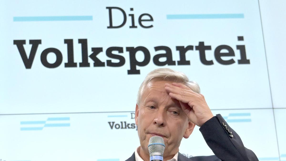 Große Erleichterung trotz heftigem Minus: ÖVP-Spitzenkandidat Reinhold Lopatka