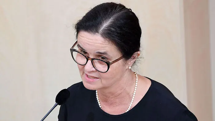 Sozialministerin Brigitte Zarfl