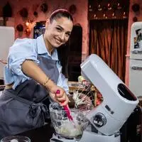 Amira Aly zieht mit der „Roten Schürze“ davon