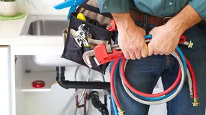 Für die Reparatur muss der Eigentümer in die eigene Tasche greifen