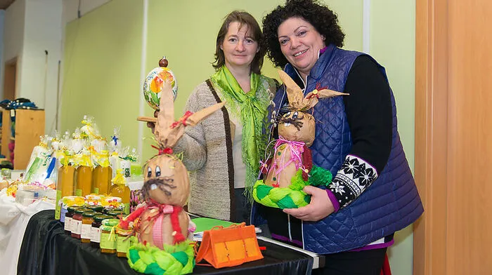 Wolfsbergs Regionalleiterin Anna Maria Lippitz (links) und Brigitte Puschl, Regionalleiterin für Völkermarkt, luden vor Kurzem zum „Talente-Flohmarkt“ 