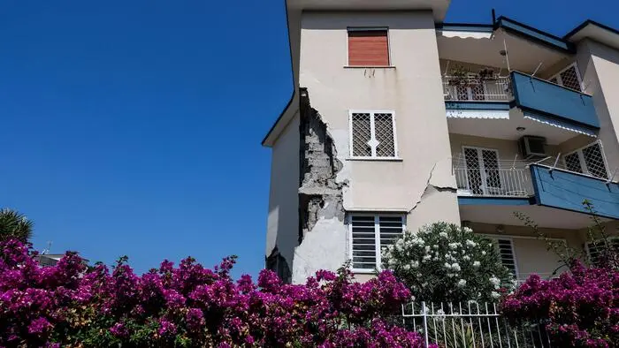 Das Haus wurde bei dem Beben zerstört