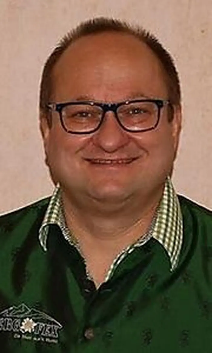 Georg Riepl, der Vater des Unfallopfers, hofft, dass sich der Fahrerflüchtige stellt