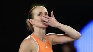 Ein Küsschen für die Fans: Elina Switolina