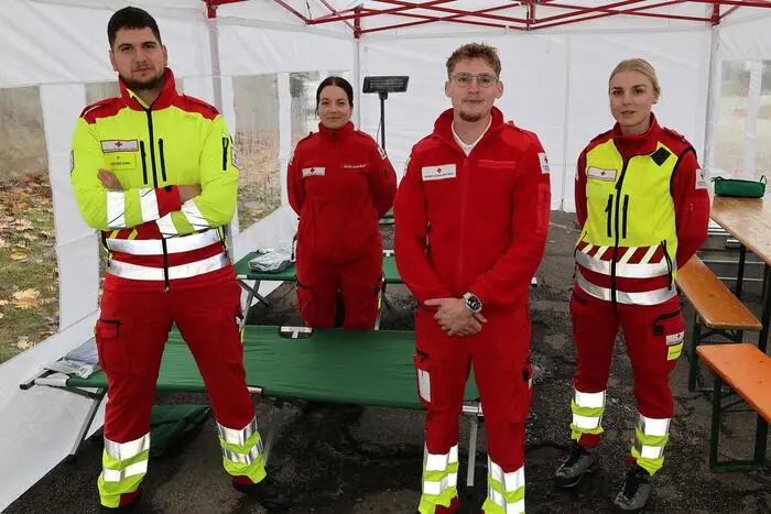 Auch ein Rot Kreuz Team war vor Ort.