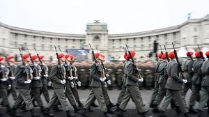 Länger soll er werden oder doch nur attraktiver? Noch sind beim Wehrdienst viele Fragen offen