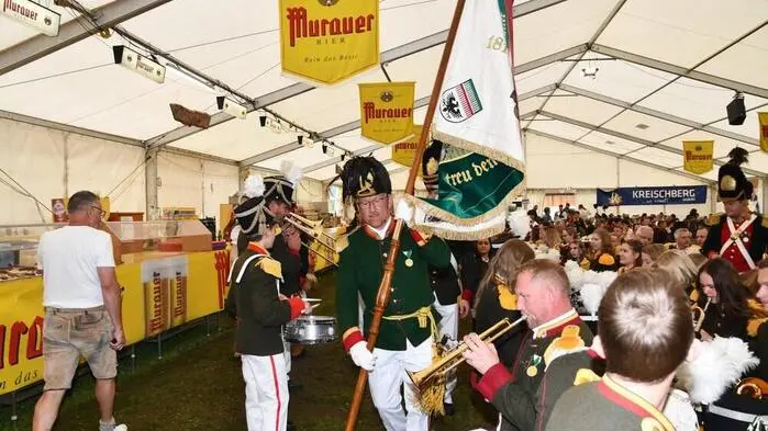 Am Pfingstwochenende stand Ranten ganz im Zeichen des 285-jährigen Bestehens der Prangschützengarde. 