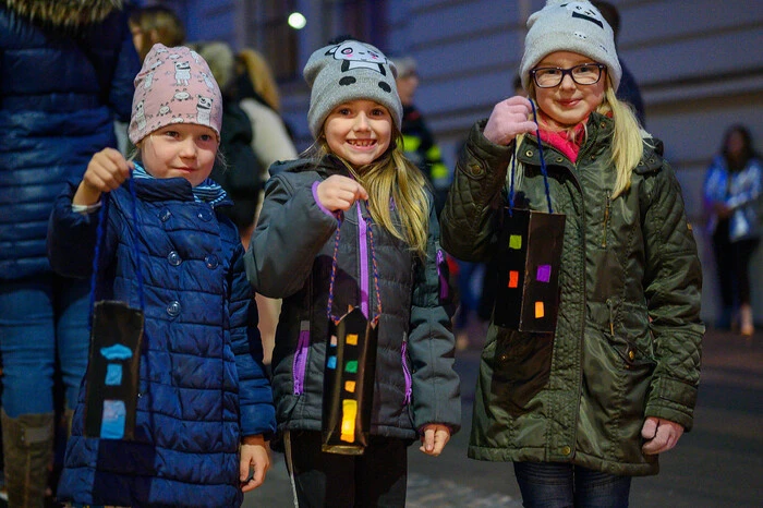 Zum Abschluss gab es Kindertee und Martinsbrezen