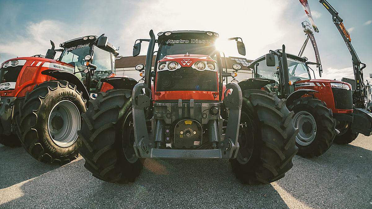 Erst ein Landwirt mit seinem Traktor konnte den Autolenker stoppen