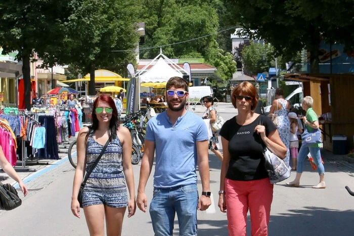 So wurden die beiden Einkaufsstraßen zu Fußgängerzonen umfunktioniert. 
