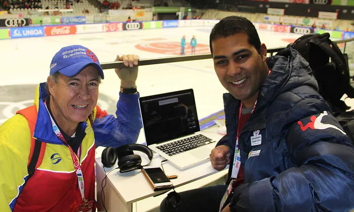 Der venezuelanische Delegationsleiter Juan Nadal und Medienvertreter Manuel Alba