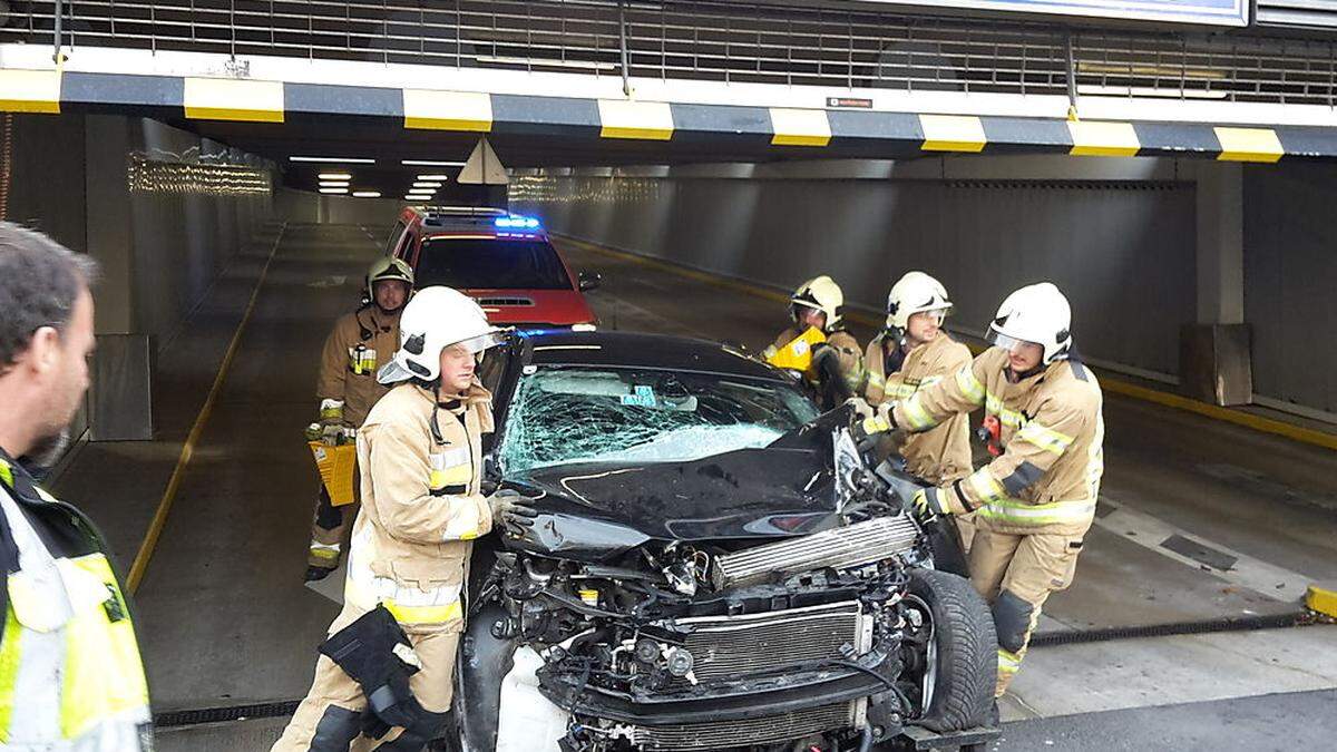 Bei der Klagenfurter Berufsfeuerwehr (Archivfoto) gibt es derzeit zahlreiche Coronafälle