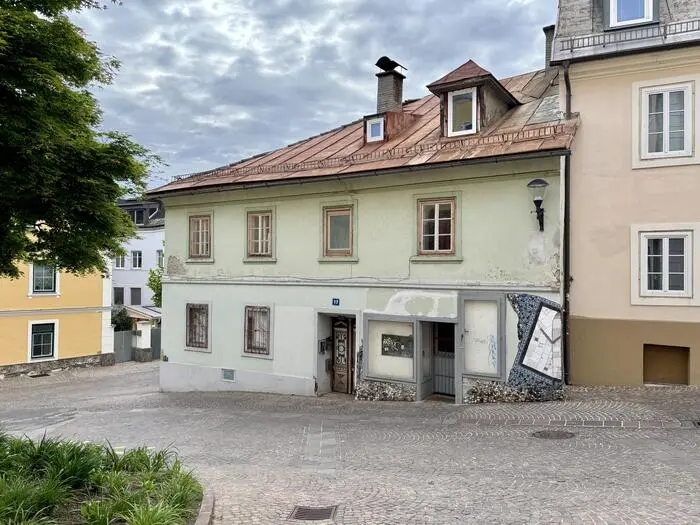 Im Haus in der Widmanngasse 17 befand sich von 1753 bis 1778 der Glockengießer Lorenz Röder