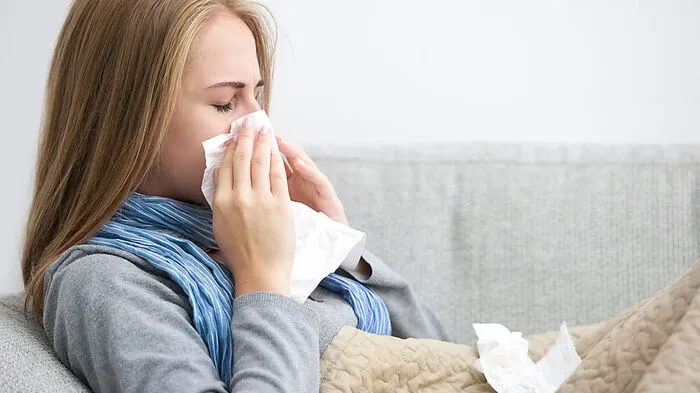 Hat einen die Grippe erwischt: Ab ins Bett!