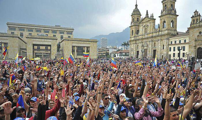 Massenproteste in Caracas