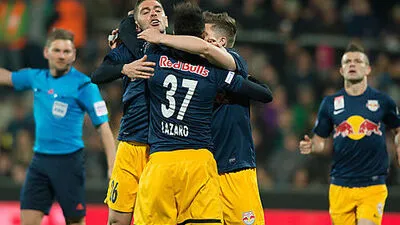 Salzburg durfte in Altach schon vor der Pause dreimal jubeln 