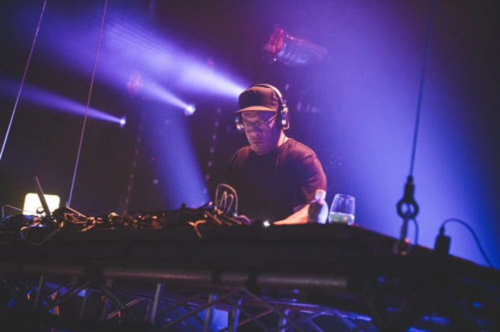 Tanztunes lieferte Elektronik-Ikone Rodney Hunter.