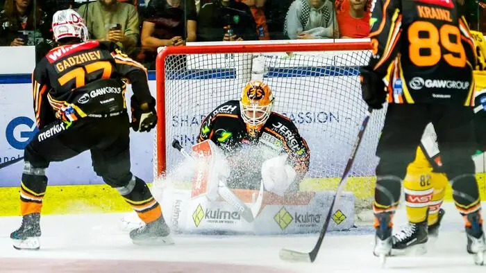 Patrick Grascher feierte ein starkes Debüt gegen die Vienna Capitals