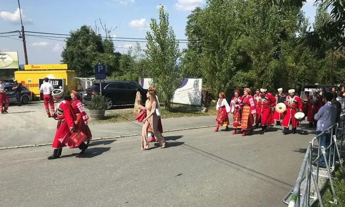 Die Kosaken marschieren ein!