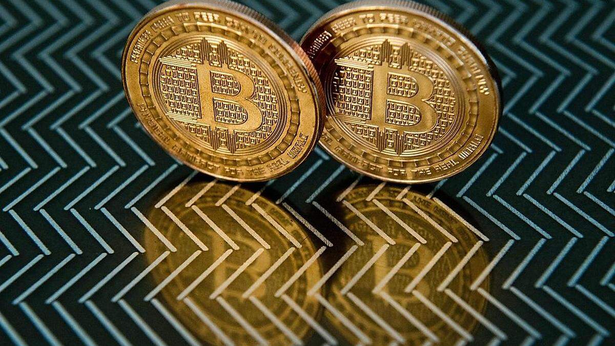 Seit dem Rekordhoch von rund 64.900 Dollar im April hat der Bitcoin nun schon gut 40 Prozent verloren.