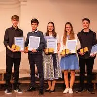 Johannes Penker, Ulrich Reinmüller, Aurelia Brugger, Laura Egger und Fabian Kecler 