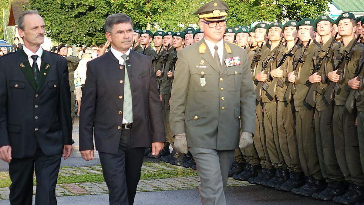 Bei der Angelobung in St. Stefan im Rosental waren Bürgermeister Johann Kaufmann, LAbg. Franz Fartek und Militärkommandant Brigadier Heinz Zöllner (v.l.) mit dabei