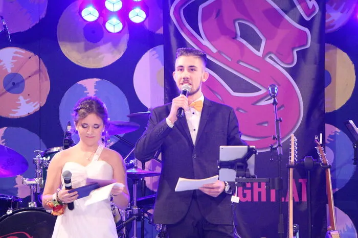 Alina Maierhofer und Mario Sašek führten die Gäste durch den Abend.