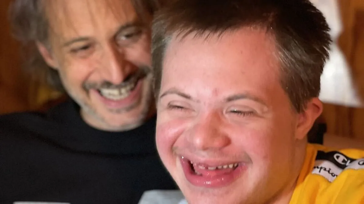 Schauspieler Michael Ostrowski mit Sohn Janosch