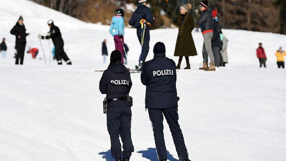 Es gibt viele Anzeigen, mittlerweile nun auch die ersten Strafverfahren