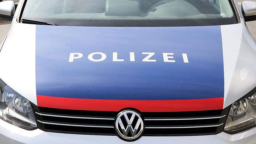 In Leisach und Lavant in Osttirol brachen Unbekannte am Samstag in drei Pkw. Die Polizei bittet um Hinweise (Symbolfoto)