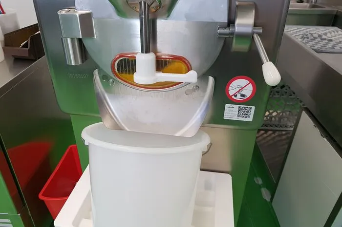 Das Eis ist binnen weniger Minuten fertig